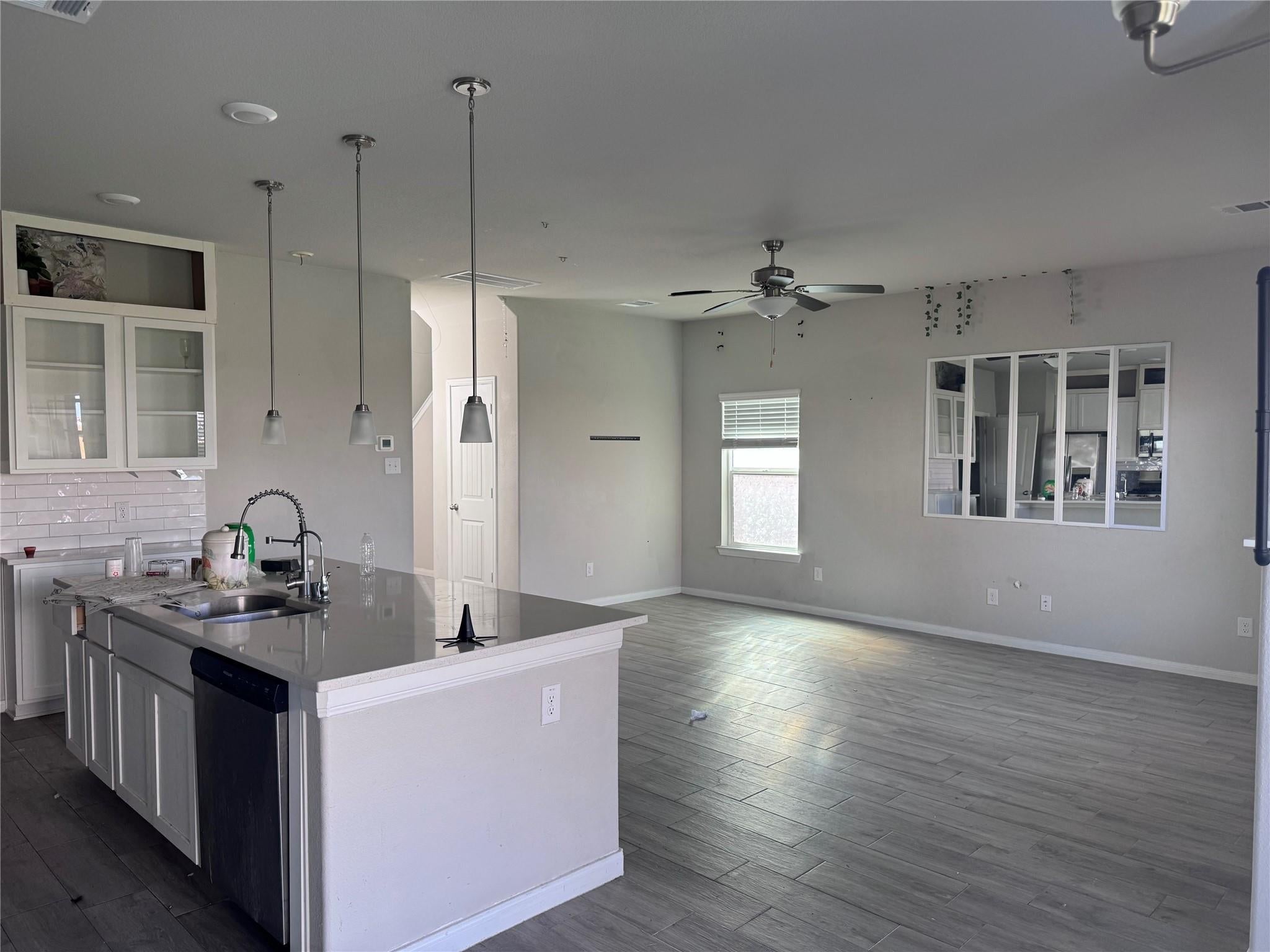 6822 Escondido Drive