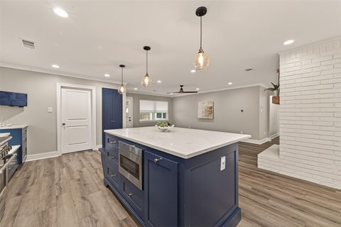 Tiny photo for 10606 Riverview Drive, Houston, TX 77042 (MLS # 87033379)