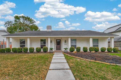Tiny photo for 10606 Riverview Drive, Houston, TX 77042 (MLS # 87033379)