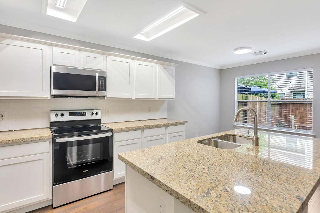 Photo of 26 Timberstar St, The Woodlands, TX 77382 (MLS # 7801326)