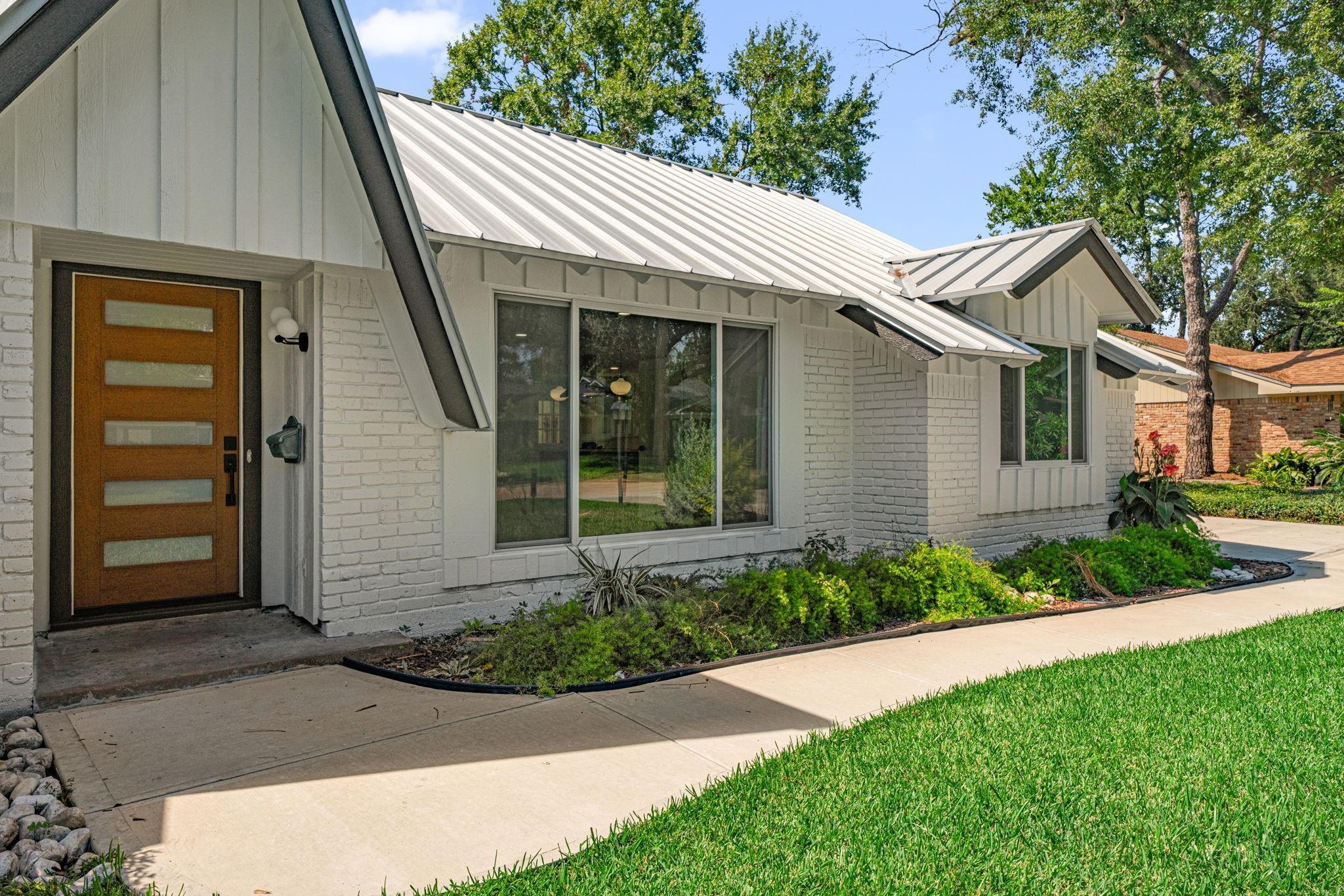 10115 Moorberry Lane