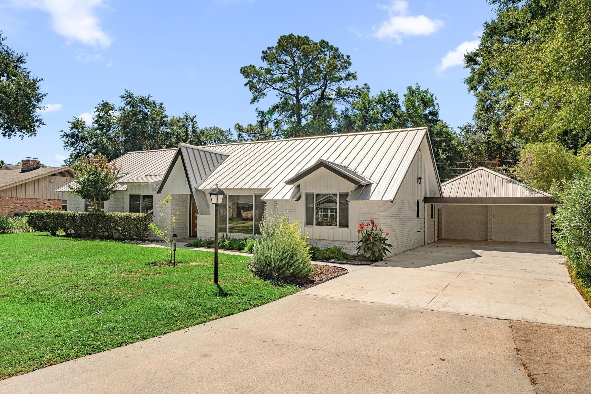 10115 Moorberry Lane