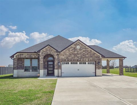 Photo of 1325 Palomino Trail, Angleton, TX 77515 (MLS # 89353924)
