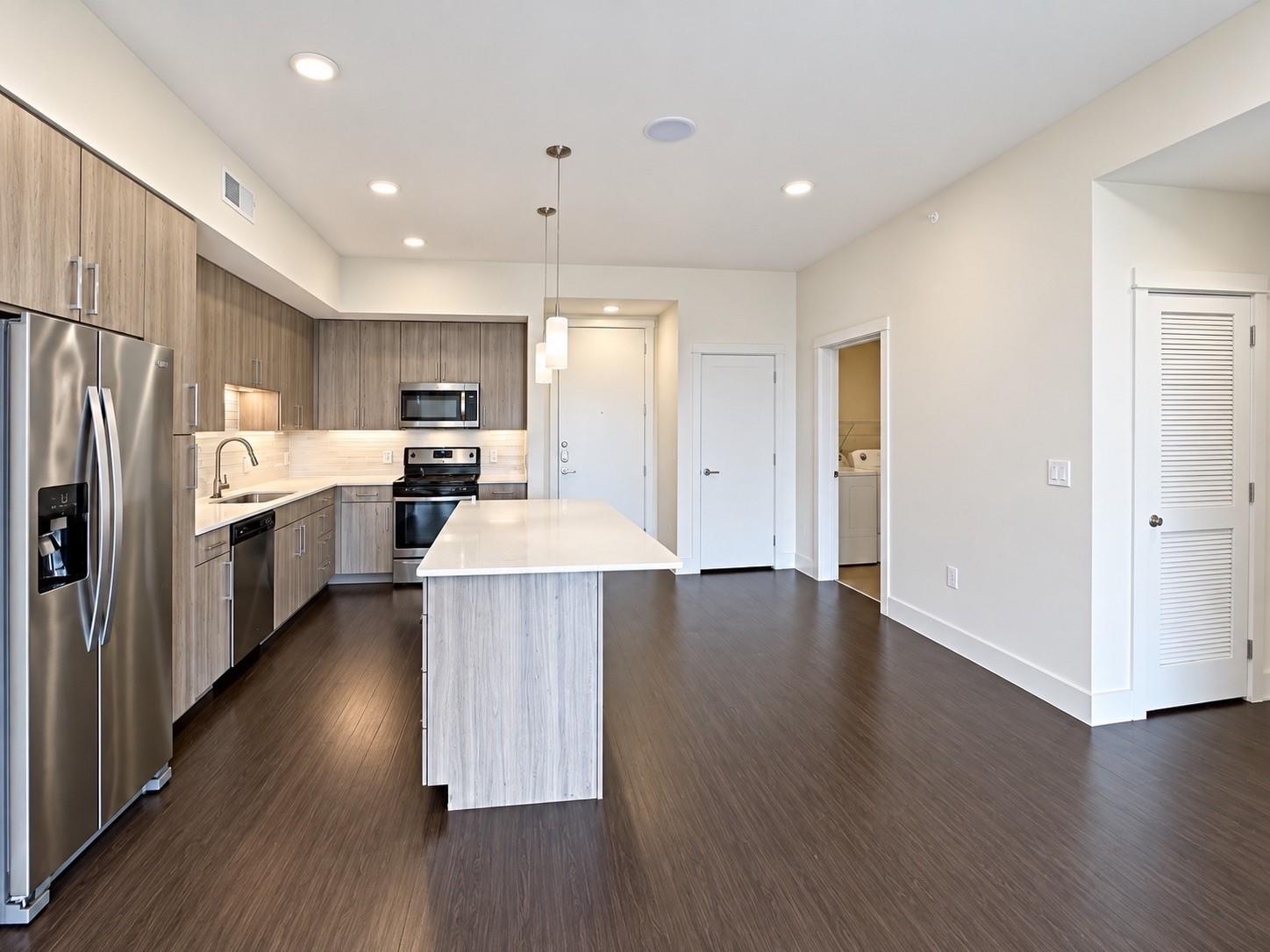 3120 Smith Street 522