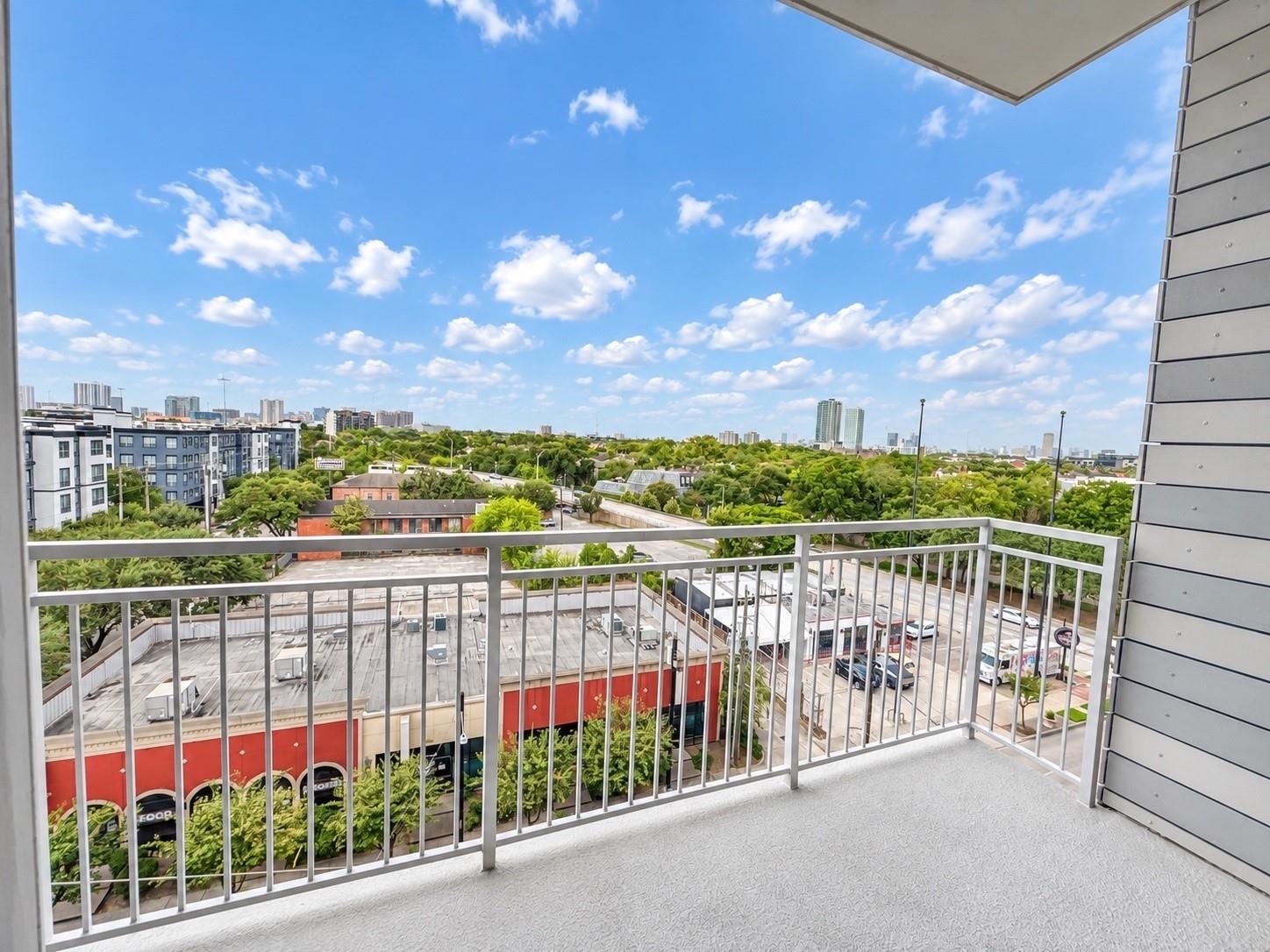 3120 Smith Street 522