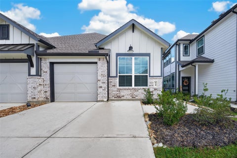 Photo of 146 W Coralburst Loop, Montgomery, TX 77316 (MLS # 19010419)