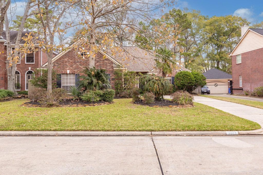 Photo of 3823 Wildwood Valley Court, Kingwood, TX 77345 (MLS # 71908700)