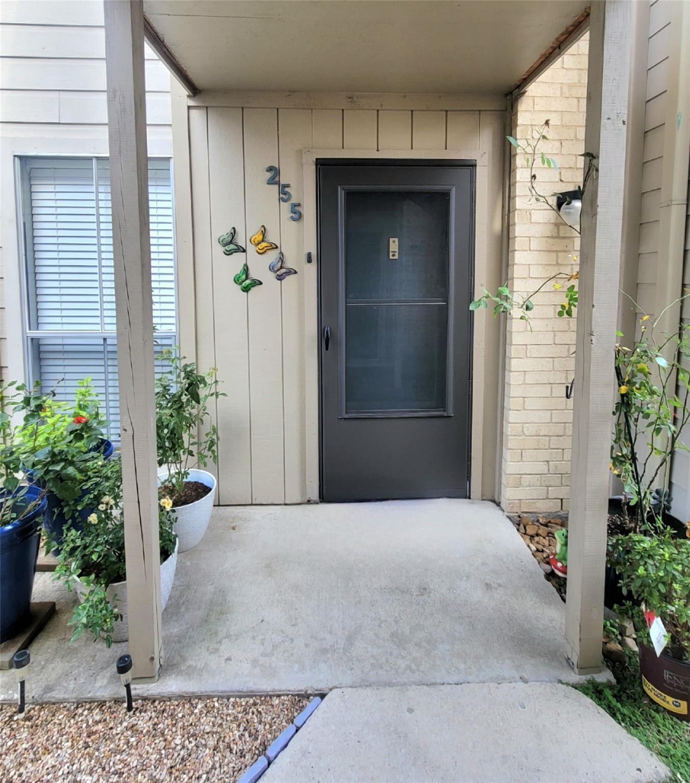 3919 Fairmont Parkway 255