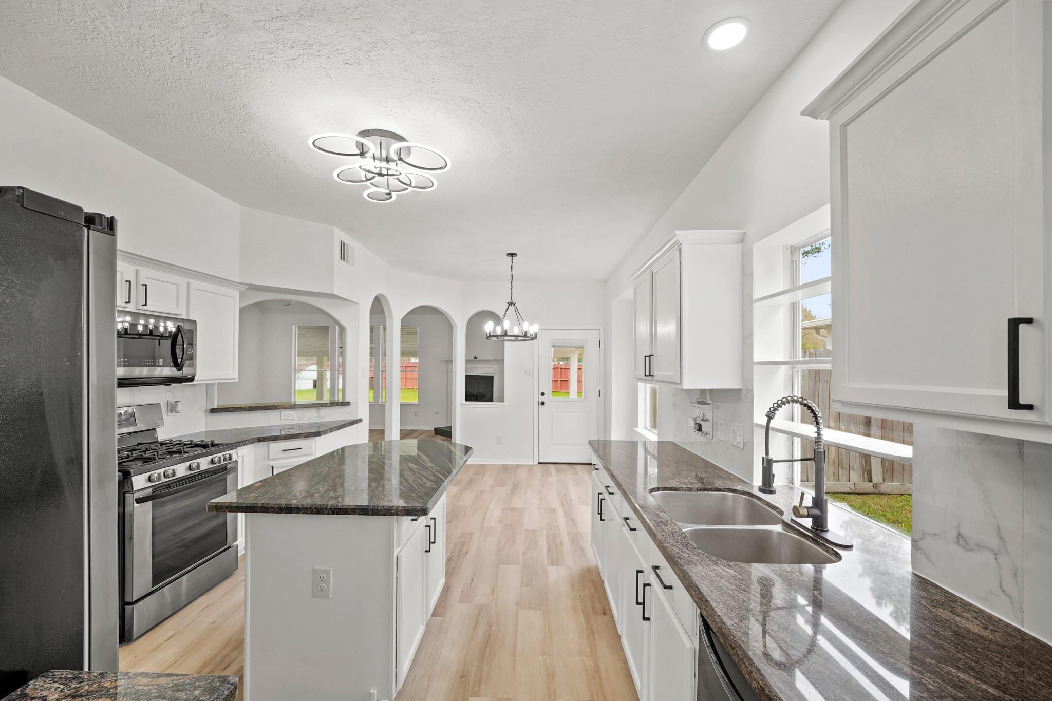 8907 Aberdeen Park Drive