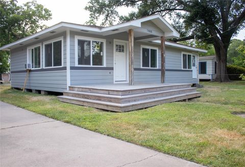 Photo of 7003 Hoffman Street, Houston, TX 77028 (MLS # 73162084)