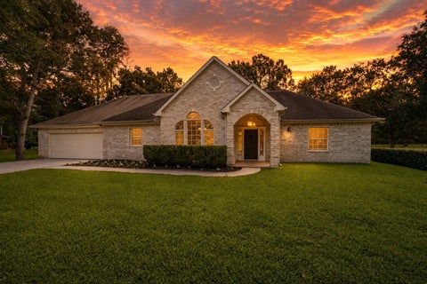 Photo of 27322 Afton Way, Huffman, TX 77336 (MLS # 48994993)