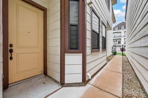 Tiny photo for 4204 Eli Street #A, Houston, TX 77007 (MLS # 38570126)