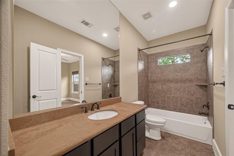 Tiny photo for 4204 Eli Street #A, Houston, TX 77007 (MLS # 38570126)