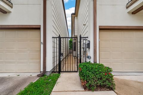 Tiny photo for 4204 Eli Street #A, Houston, TX 77007 (MLS # 38570126)