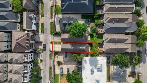 Tiny photo for 4204 Eli Street #A, Houston, TX 77007 (MLS # 38570126)