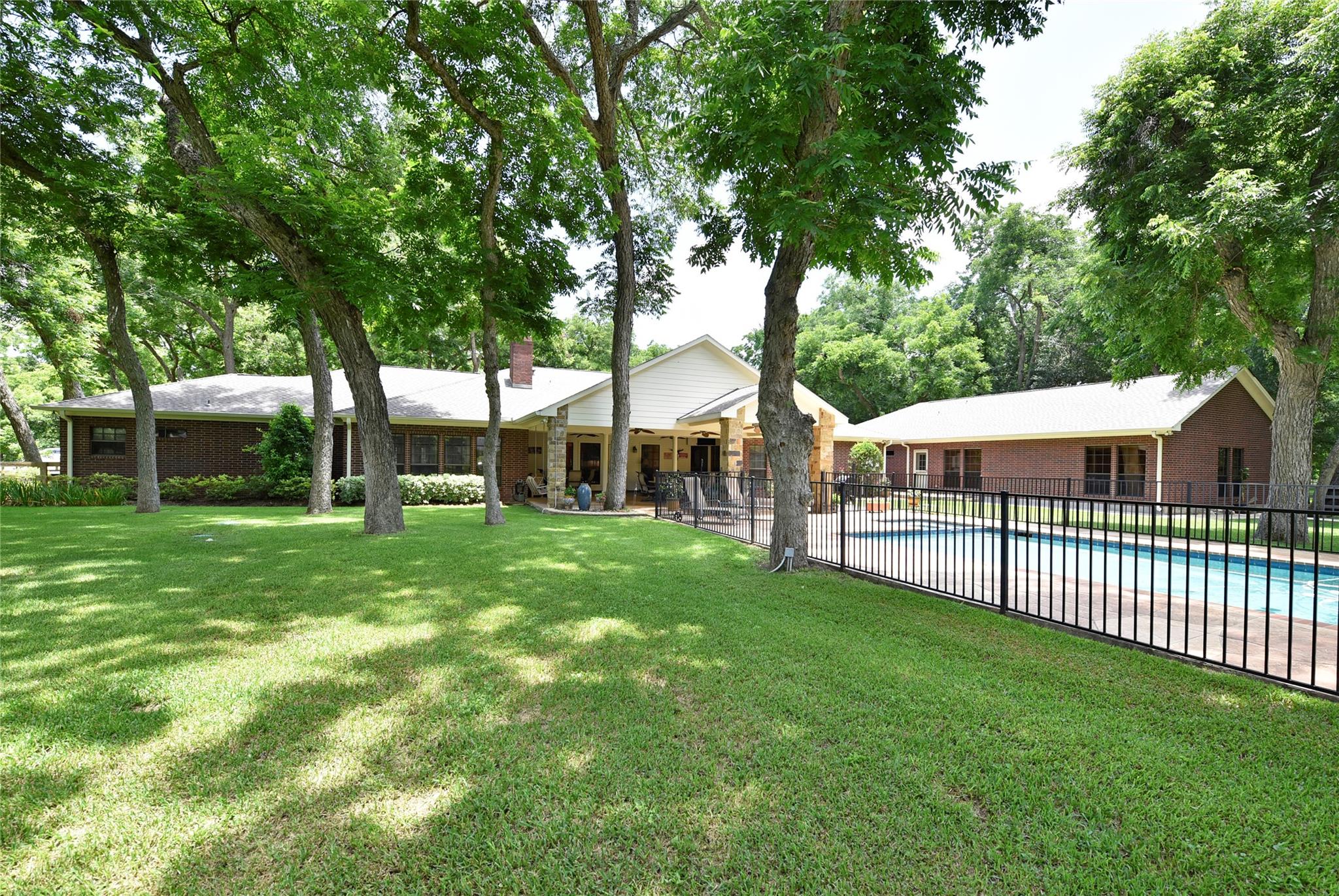 3919 Aspenwood Drive