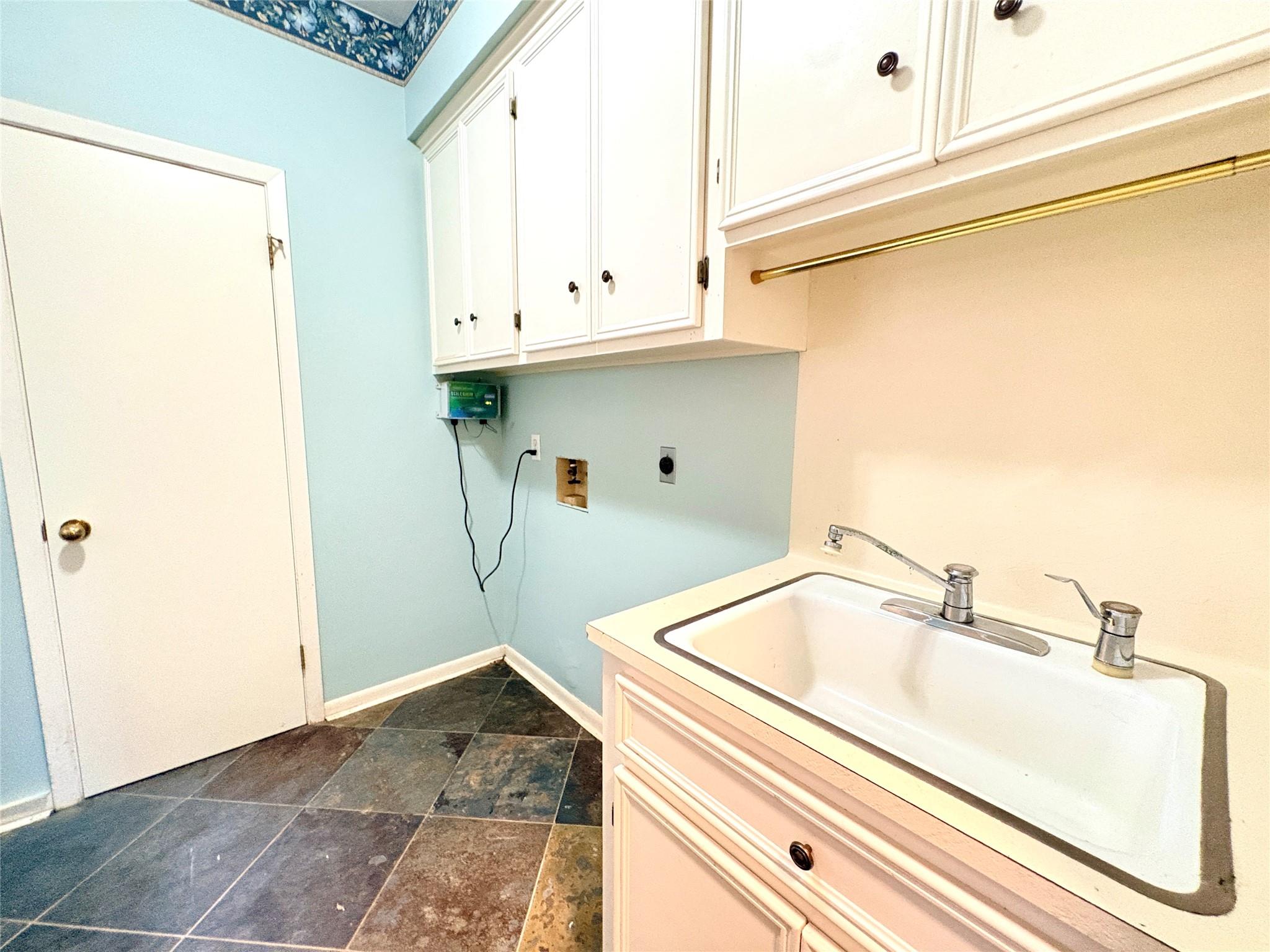 10211 State Highway 35 N