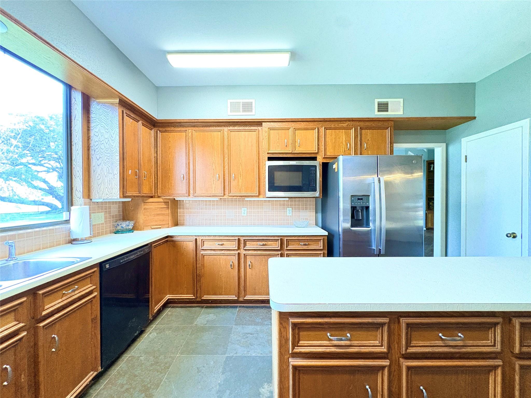 10211 State Highway 35 N