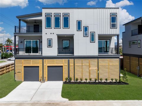 Photo of 4408 Anthony Court Lane, Seabrook, TX 77586 (MLS # 40284247)