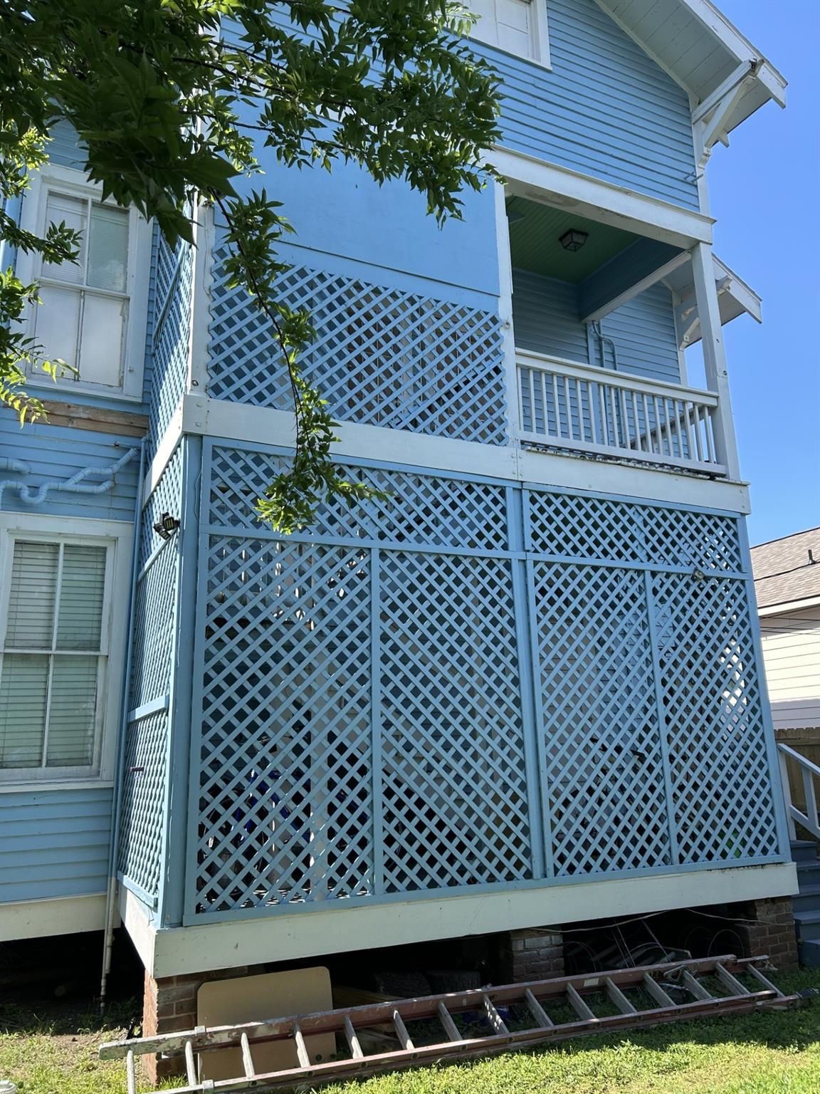 2514 Avenue M 2
