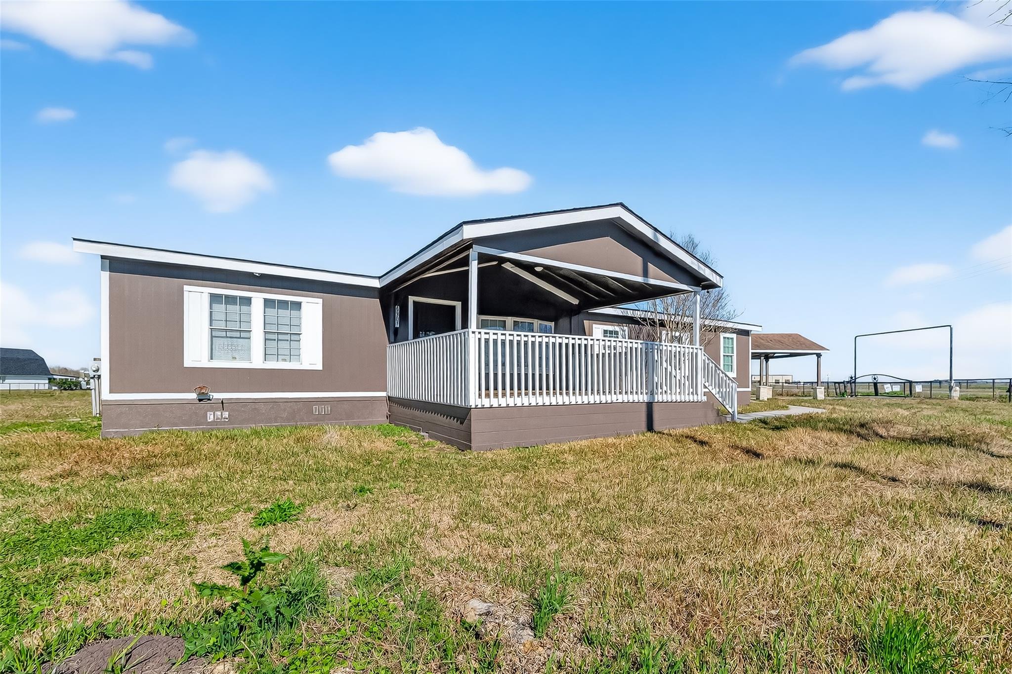 8907 County Road 511