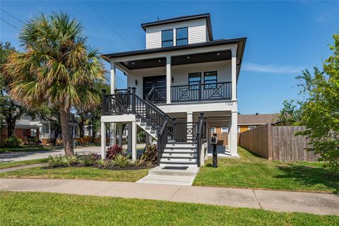 Photo of 1102 36th Street, Galveston, TX 77550 (MLS # 55986965)