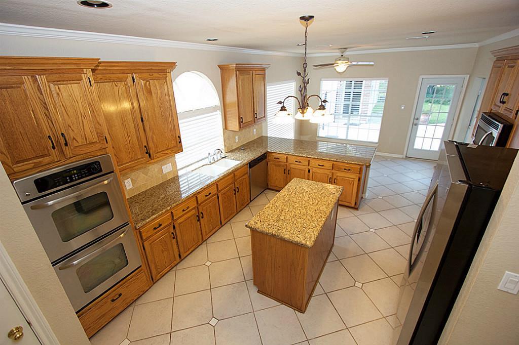 1615 Green Leaf Oaks Drive