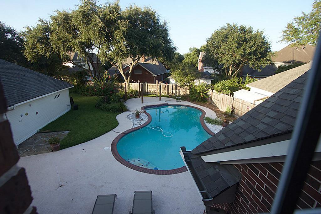1615 Green Leaf Oaks Drive