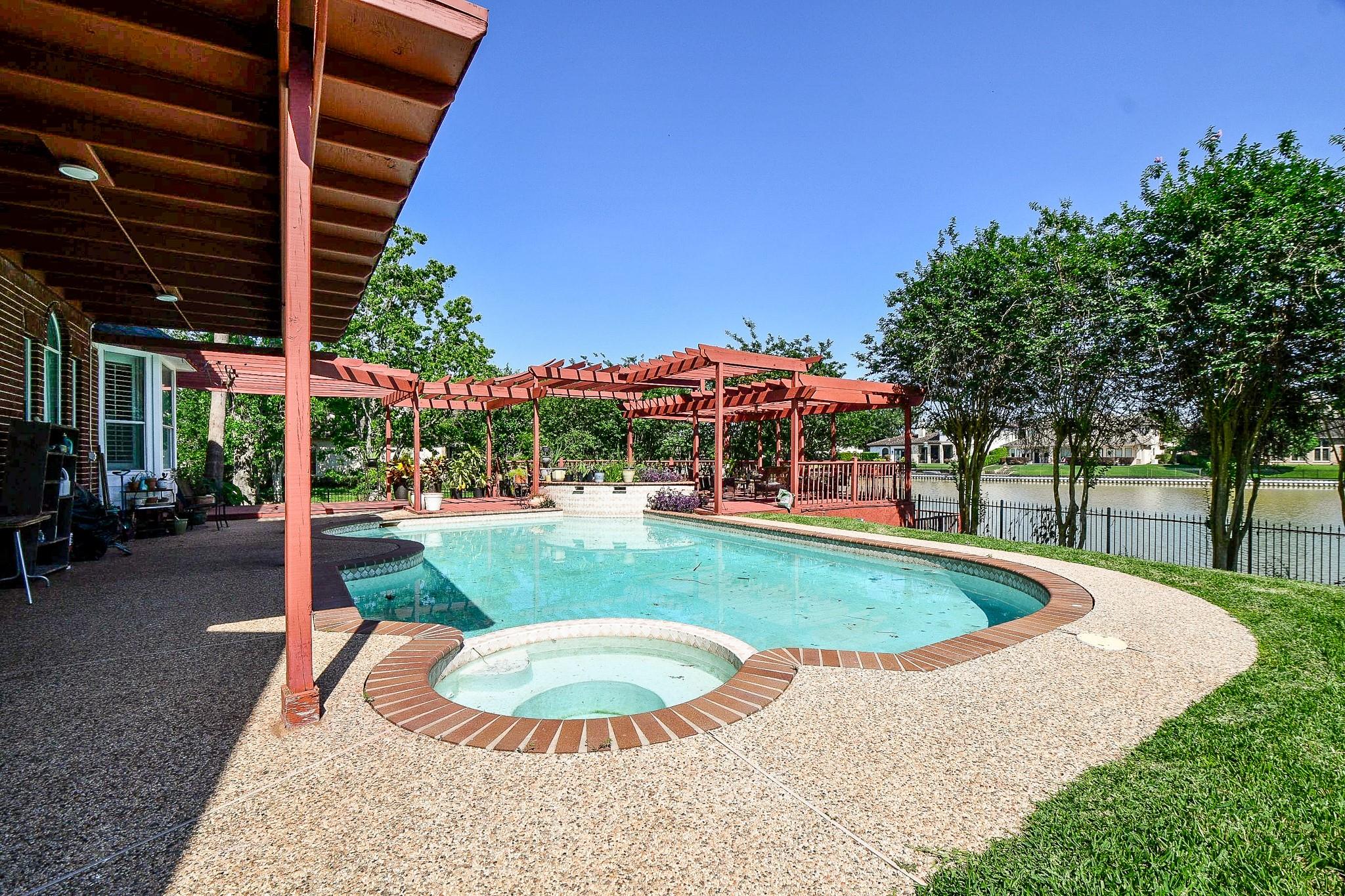 410 Kingfisher Drive
