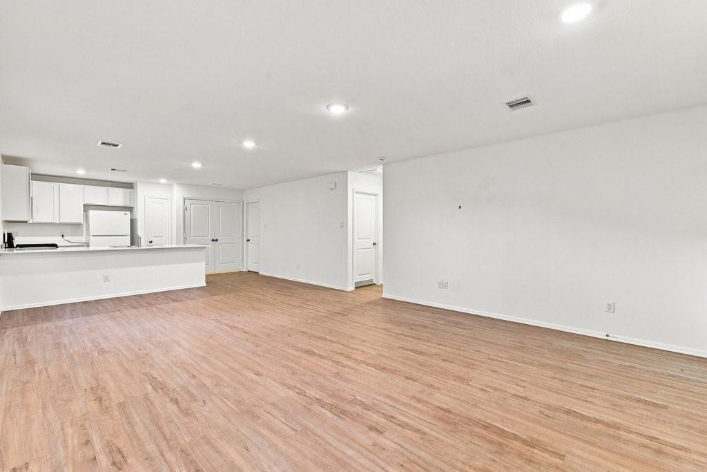 7227 Gorrion Drive