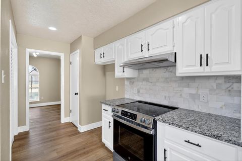Tiny photo for 13714 Bonaventure Drive, Houston, TX 77065 (MLS # 48803111)
