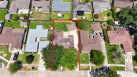 Tiny photo for 13714 Bonaventure Drive, Houston, TX 77065 (MLS # 48803111)