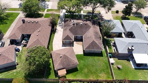 Tiny photo for 13714 Bonaventure Drive, Houston, TX 77065 (MLS # 48803111)