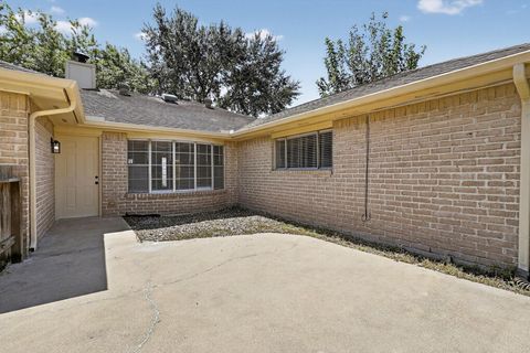Tiny photo for 13714 Bonaventure Drive, Houston, TX 77065 (MLS # 48803111)