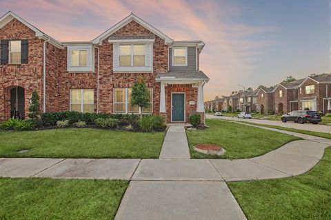 Photo of 15863 Sundew Prairie Drive, Humble, TX 77346 (MLS # 22014707)