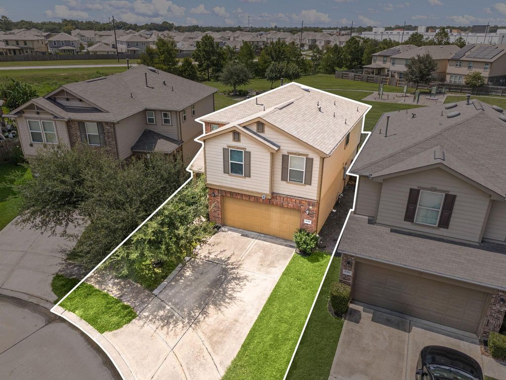 Photo of 16358 Oakside Hollow Lane, Houston, TX 77084 (MLS # 38519786)