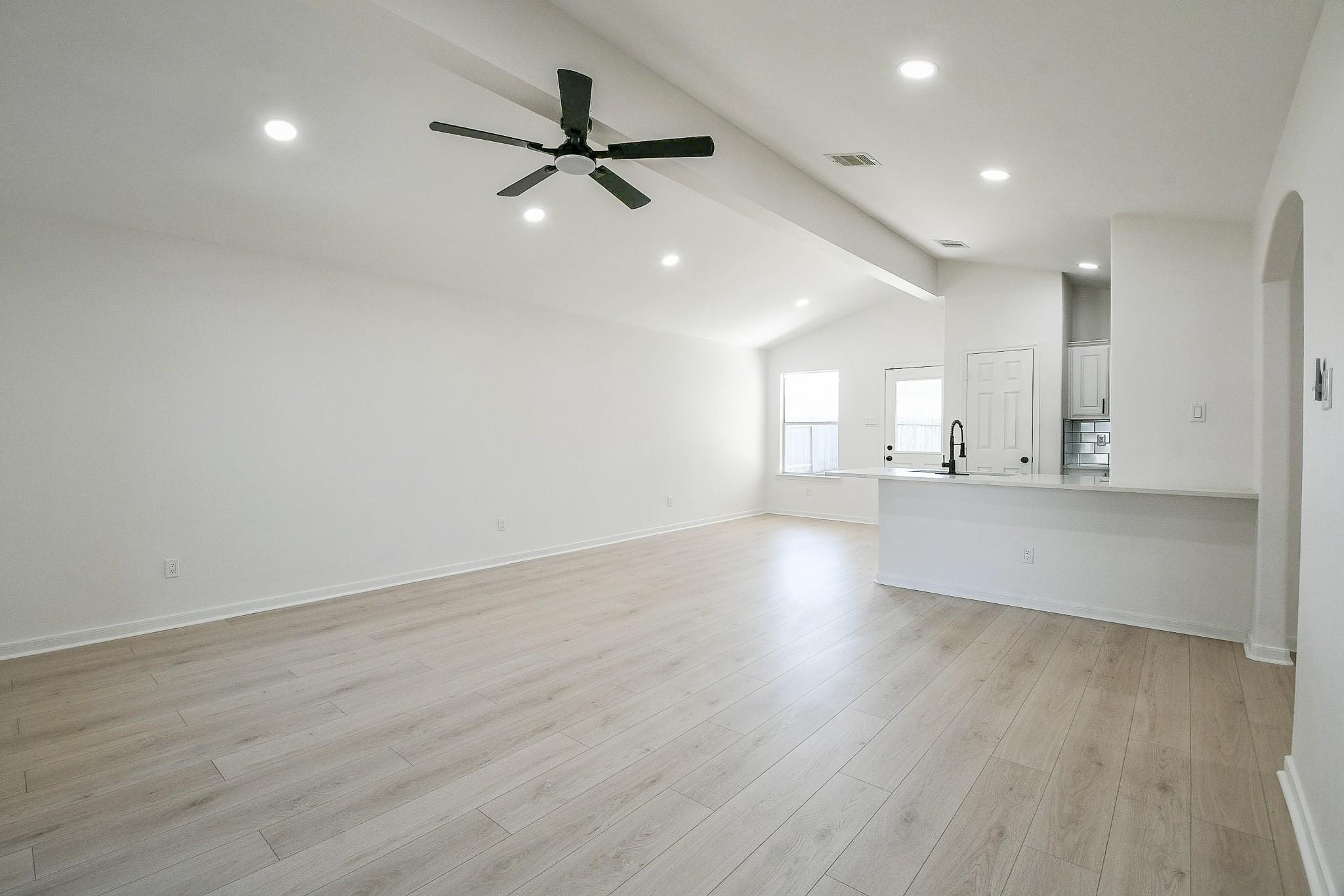 7206 Lilac Manor Lane