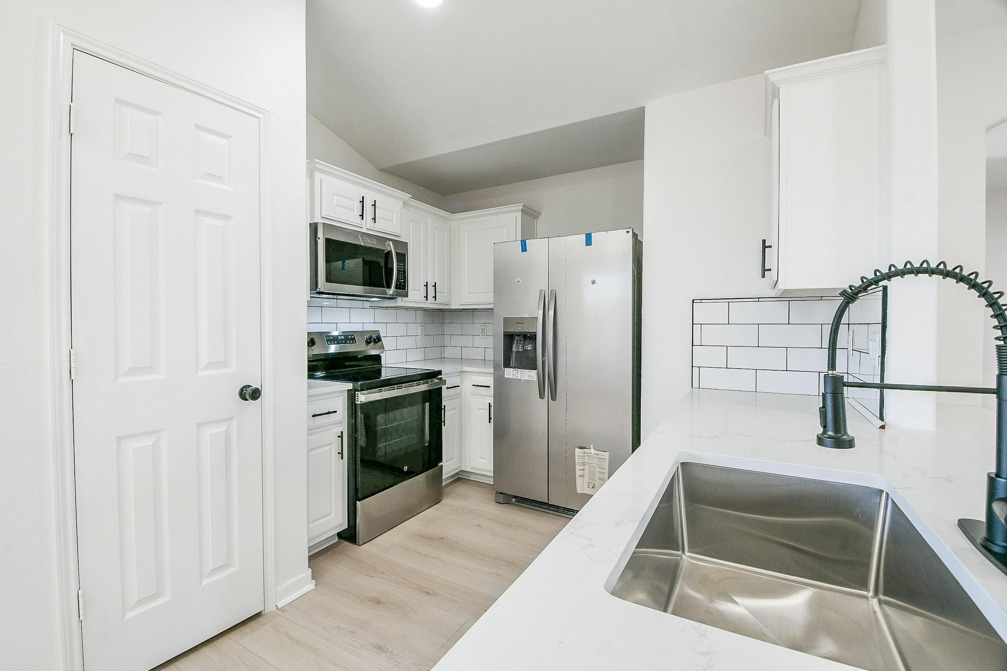 7206 Lilac Manor Lane