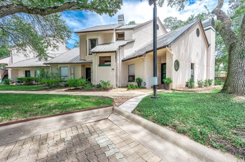 Photo of 4144 Greystone Way #105, Sugar Land, TX 77479 (MLS # 25159244)