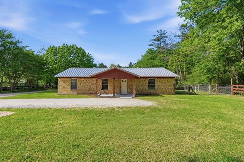 Photo of 2377 Us Highway 190, Huntsville, TX 77340 (MLS # 4084124)