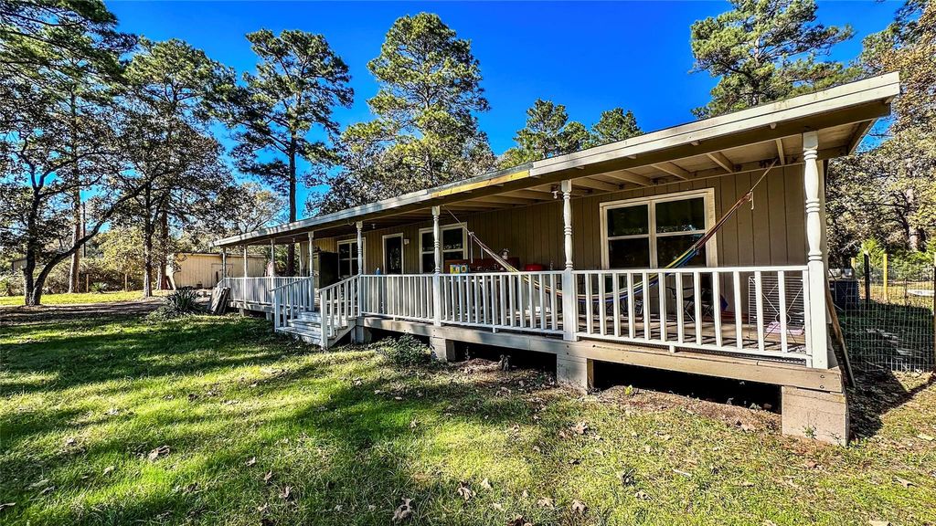Photo of 116 Tammy Circle, Plantersville, TX 77363 (MLS # 90132210)
