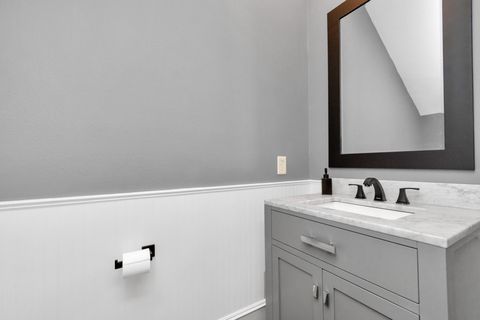 Tiny photo for 1716 Upland Lakes, Houston, TX 77043 (MLS # 72876465)