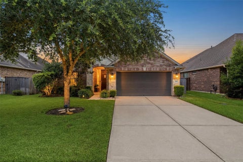 Photo of 1911 Cedar Ridge Lane, Pearland, TX 77089 (MLS # 81092264)