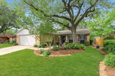 Photo of 22818 Thadds Trail, Spring, TX 77373 (MLS # 28812030)