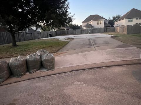 Photo of 24706 Waterline Lane, Katy, TX 77494 (MLS # 83077061)