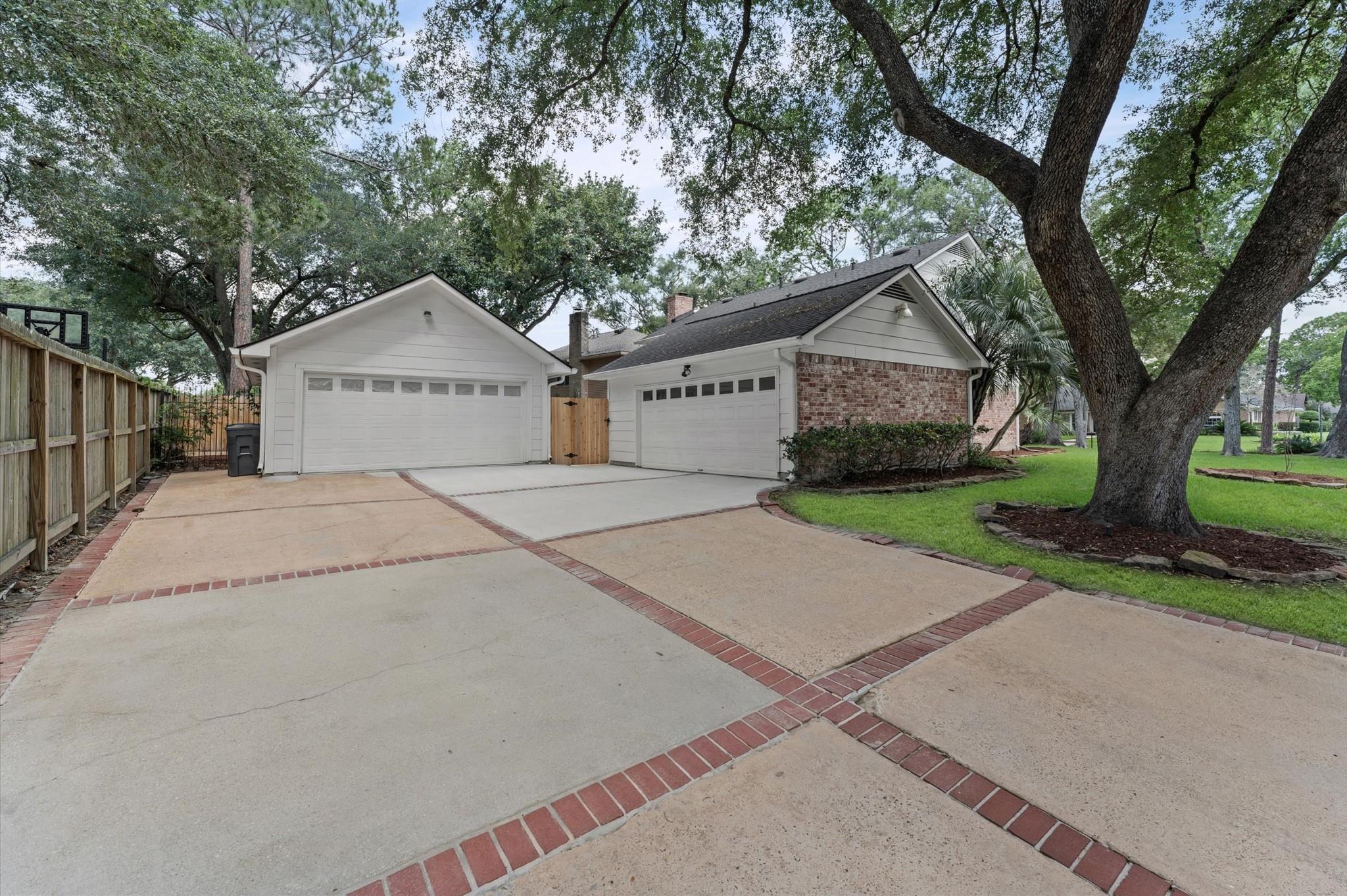 3030 Broadmoor Drive