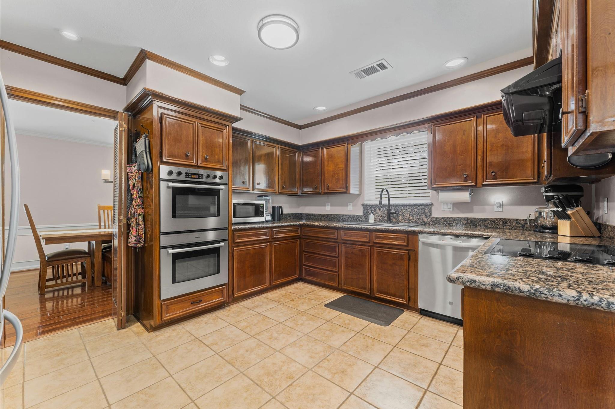 3030 Broadmoor Drive