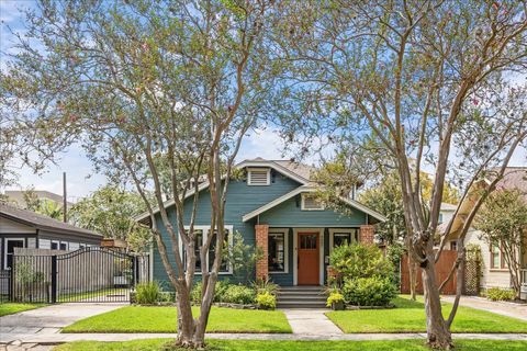 Photo of 4607 Oak Ridge Street, Houston, TX 77009 (MLS # 74659080)