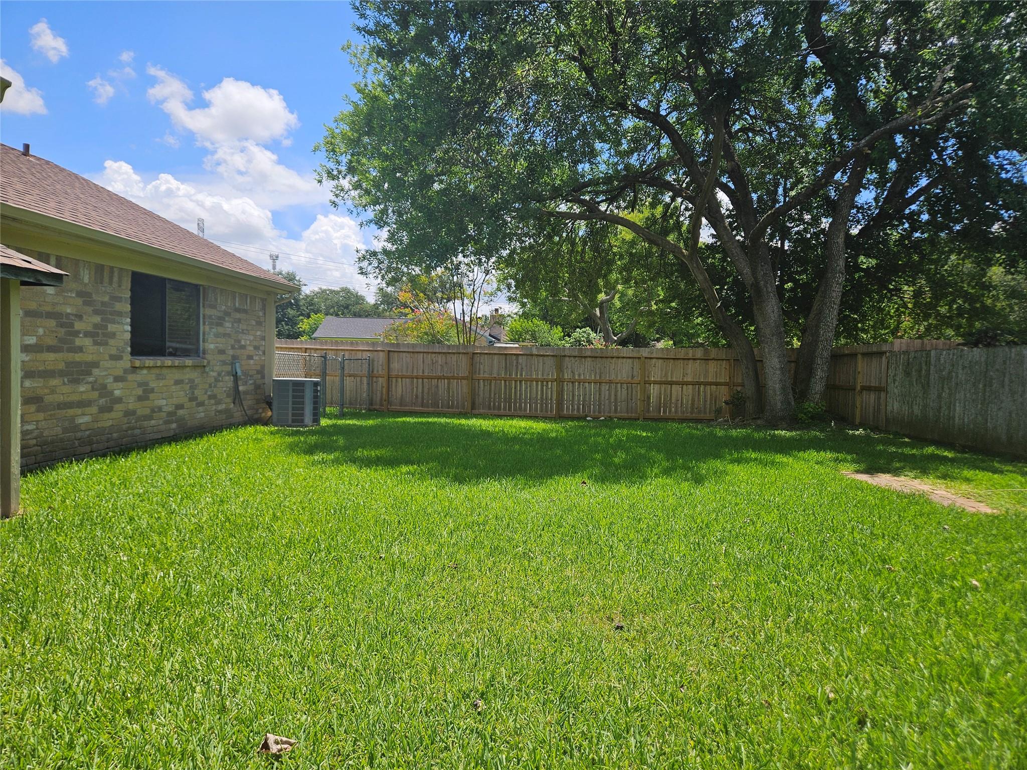 2822 Chimneystone Drive