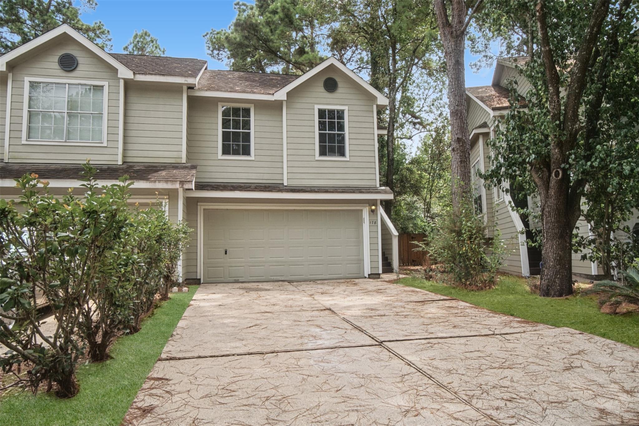178 S Walden Elms Circle